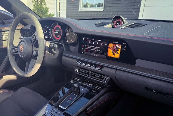 Porsche 911 Carrera 4 GTS 6 of 6