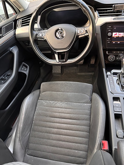Volkswagen Passat 6 of 6