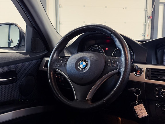 BMW 320 13 of 19