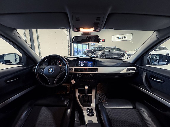 BMW 320 10 of 19