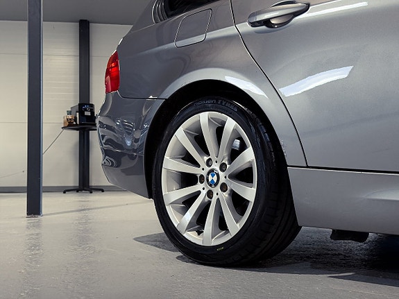 BMW 320 6 of 19