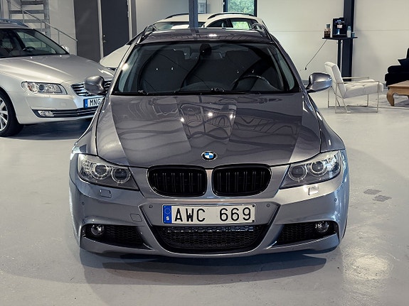 BMW 320 3 of 19