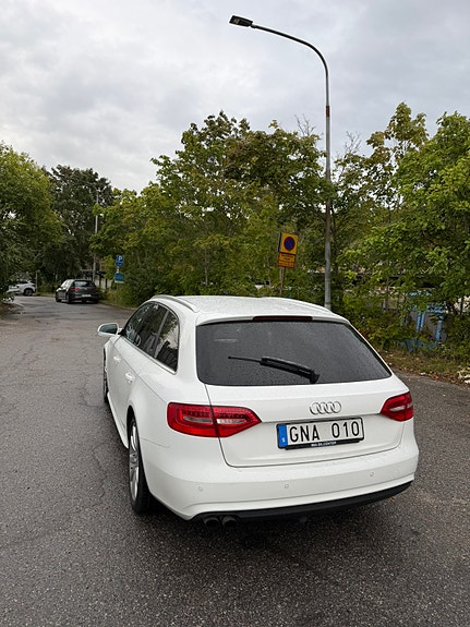 Audi A4 3 of 9