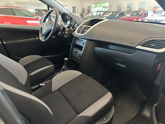 Peugeot 207 17 of 19