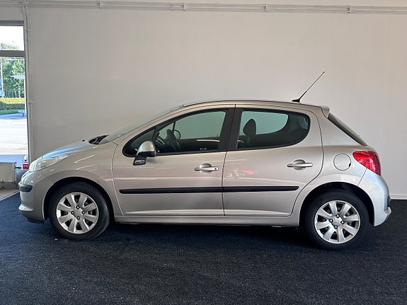 Peugeot 207 9 of 19