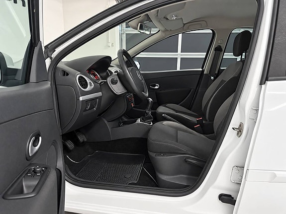 Renault Clio 7 of 11