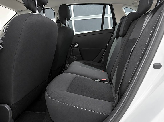 Renault Clio 9 of 11