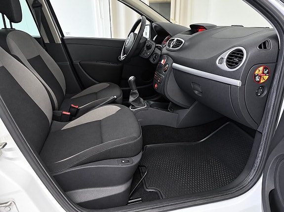 Renault Clio 10 of 11