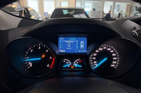 Ford Kuga 16 of 23