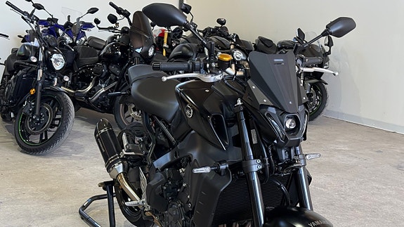 Yamaha Mt09 Helsystem låga mil 0kr insats 3 of 13