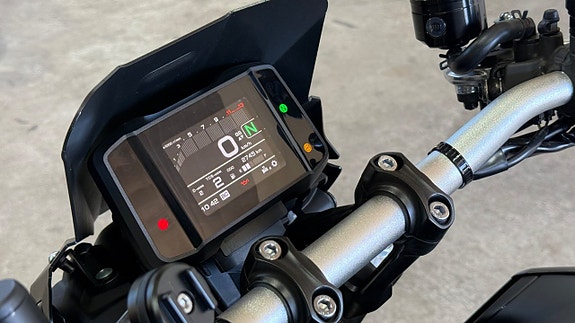 Yamaha Mt09 Helsystem låga mil 0kr insats 13 of 13