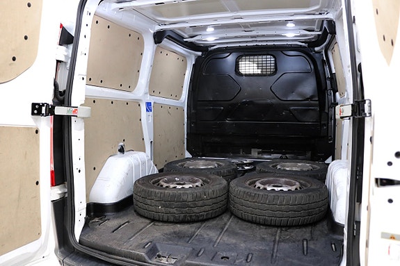 Ford Transit Custom 8 of 20