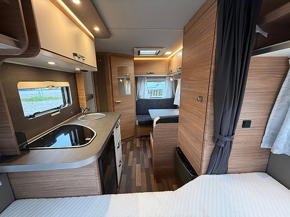 Weinsberg 390 QD Caraone 4 of 21