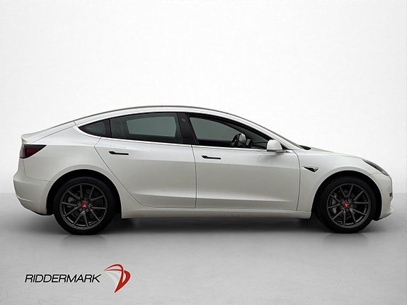 Tesla Model 3 8 of 30