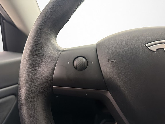 Tesla Model 3 19 of 30