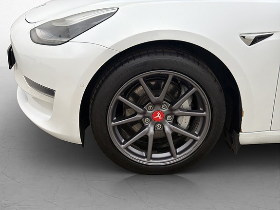 Tesla Model 3 28 of 30