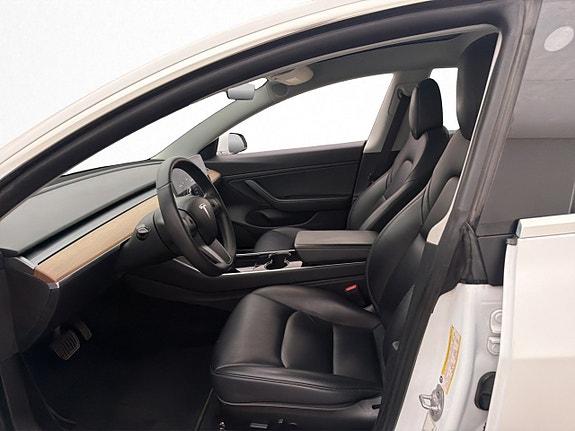 Tesla Model 3 13 of 30