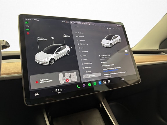 Tesla Model 3 25 of 30