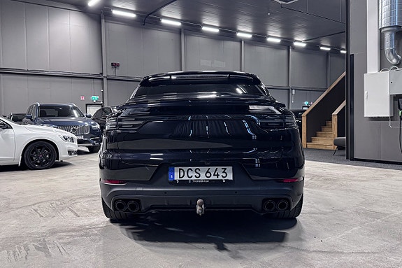 Porsche Cayenne 5 of 20