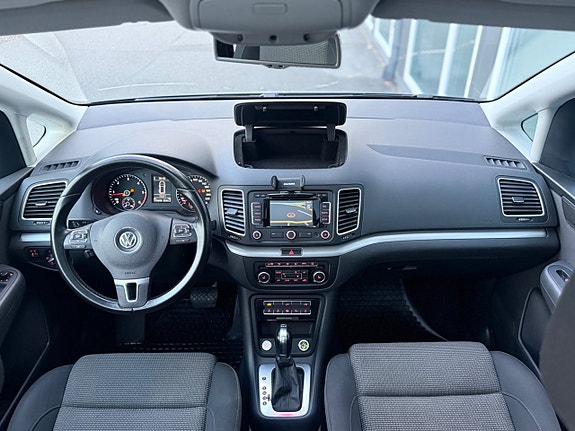 Volkswagen Sharan 8 of 30