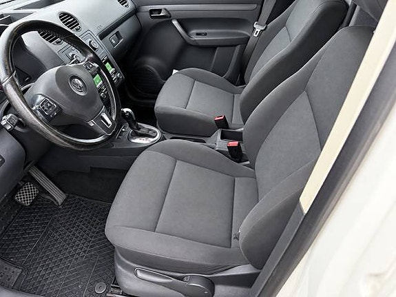 Volkswagen Caddy Maxi 10 of 16