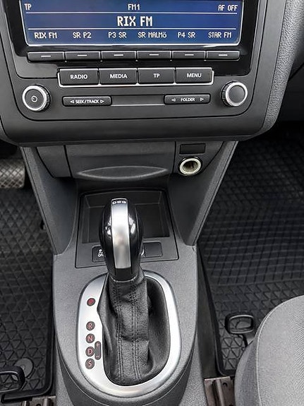 Volkswagen Caddy Maxi 12 of 16