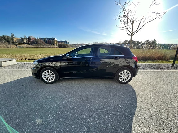 Mercedes-Benz A180 3 of 5