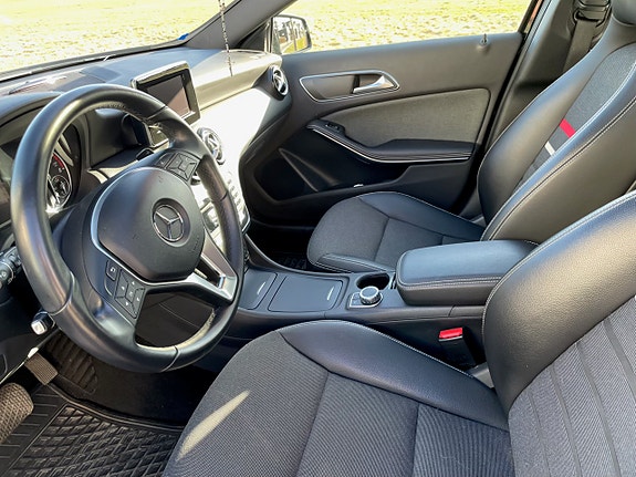 Mercedes-Benz A180 4 of 5