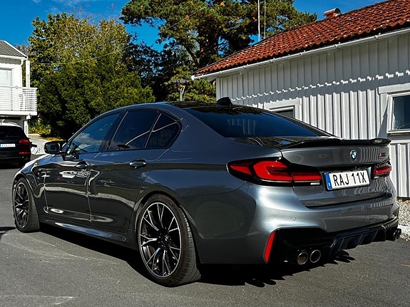 BMW M5 4 of 19