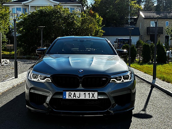 BMW M5 9 of 19