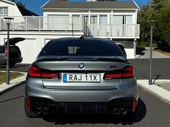 BMW M5 8 of 19