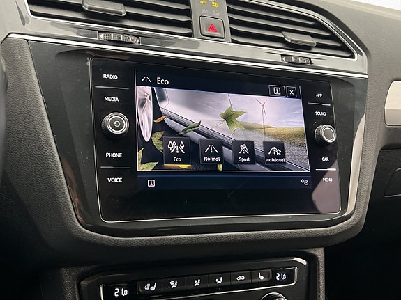 Volkswagen Tiguan 18 of 30