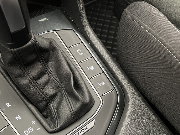 Volkswagen Tiguan 21 of 30