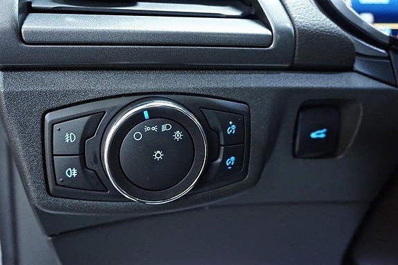 Ford Mondeo 18 of 22