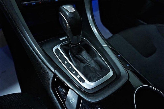 Ford Mondeo 12 of 22
