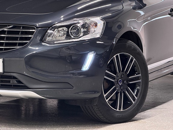 Volvo XC60 7 of 29