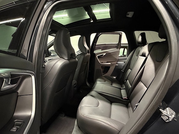 Volvo XC60 27 of 29