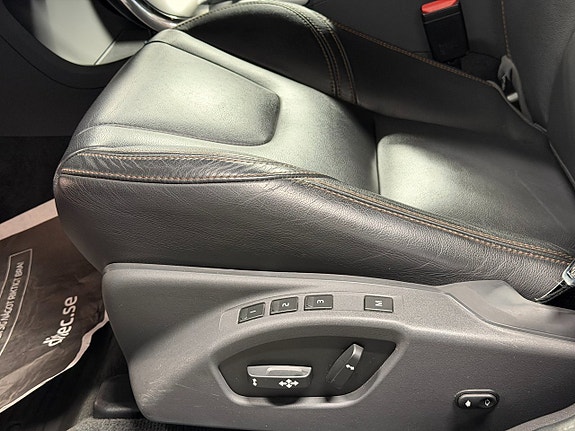 Volvo XC60 24 of 29
