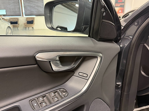 Volvo XC60 21 of 29