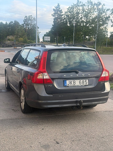 Volvo V70 5 of 5
