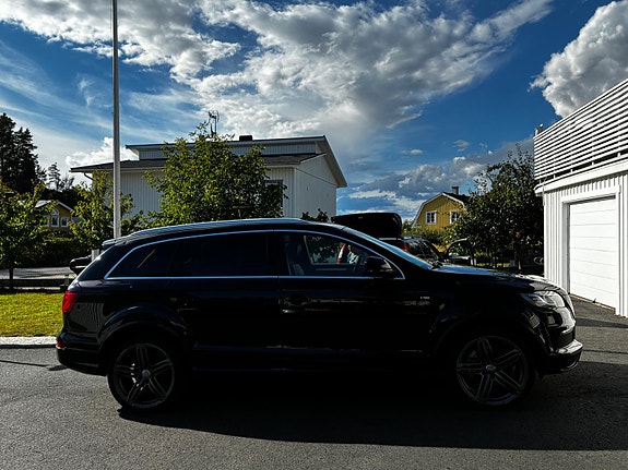 Audi Q7 6 of 12
