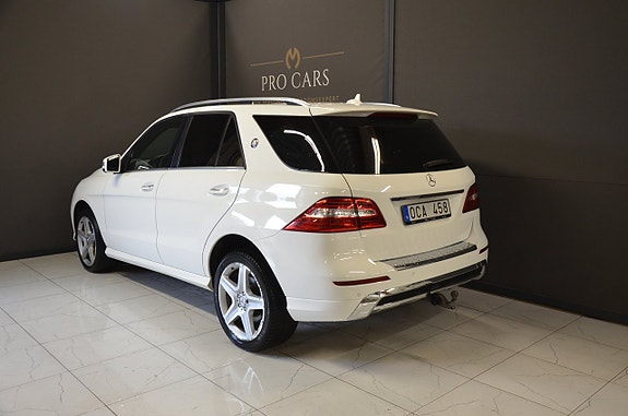 Mercedes-Benz ML350 6 of 23