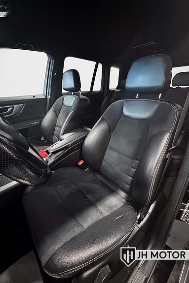 Mercedes-Benz GLK220 16 of 19