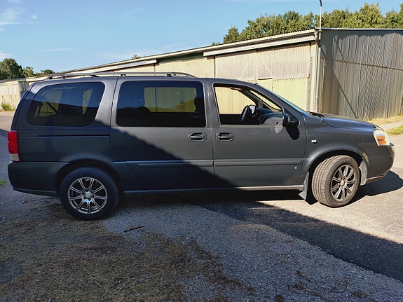 Chevrolet Uplander 3 of 7