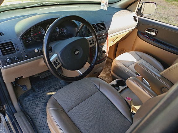 Chevrolet Uplander 6 of 7