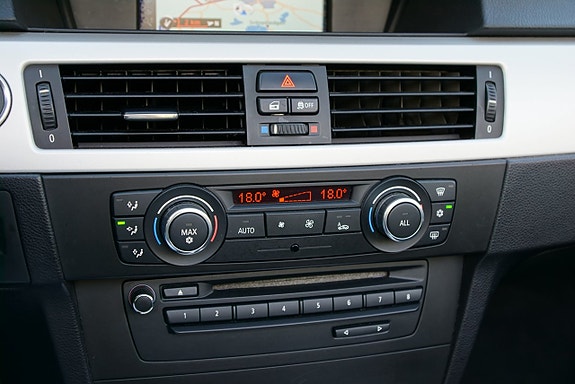 BMW 330d 21 of 25