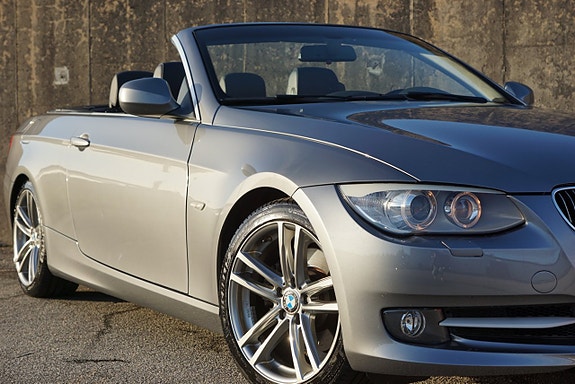 BMW 330d 3 of 25