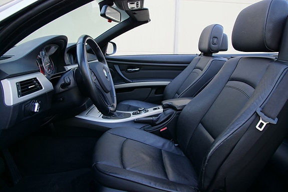 BMW 330d 16 of 25