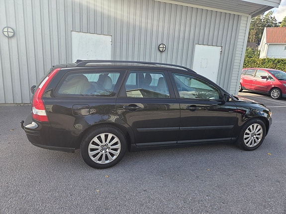 Volvo V50 5 of 21