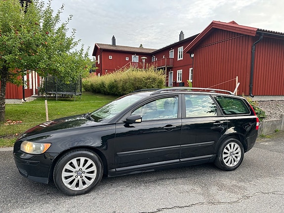 Volvo V50 10 of 25